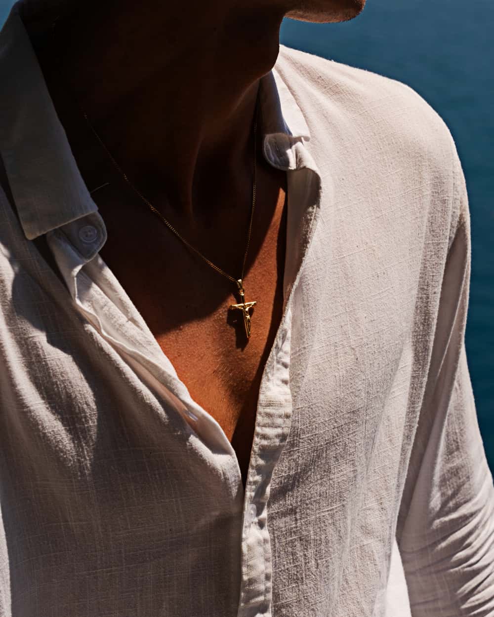 14K Gold Vintage Crucifix Necklace