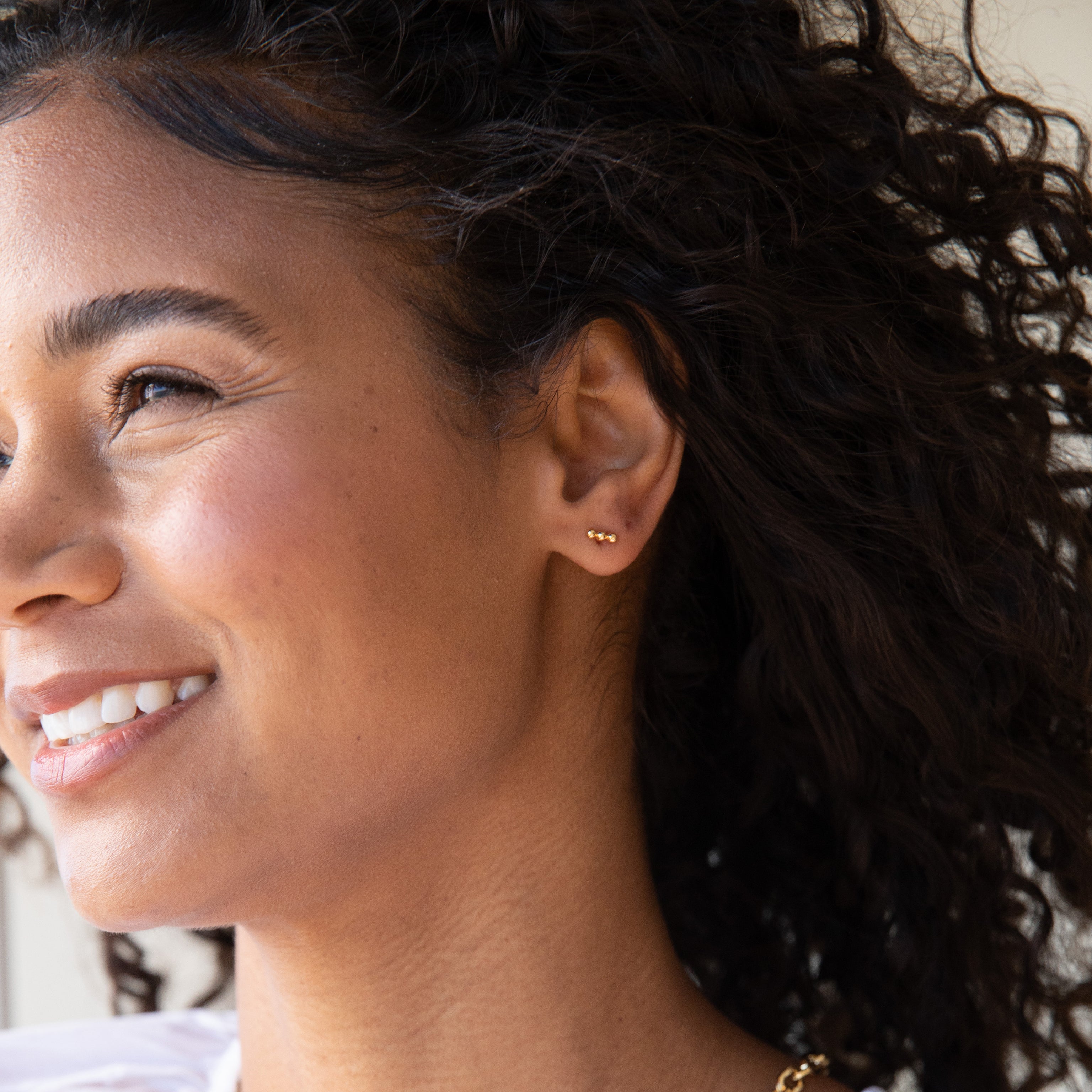 14K Gold Liora Bar Stud Earrings