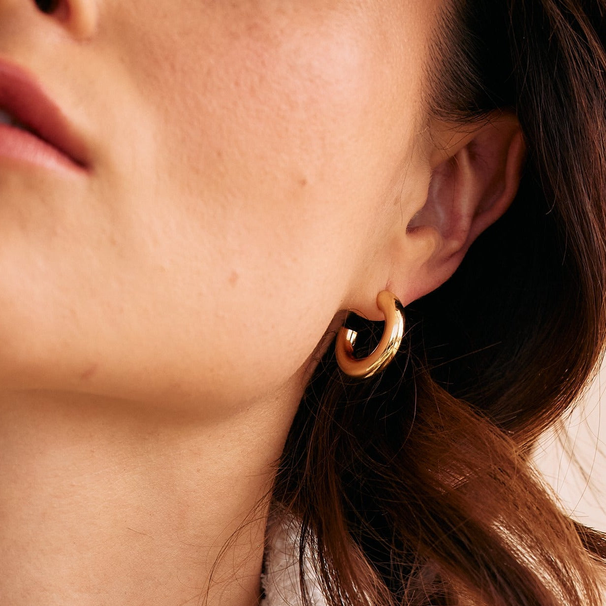 14K Gold Solenne Classic Hoops