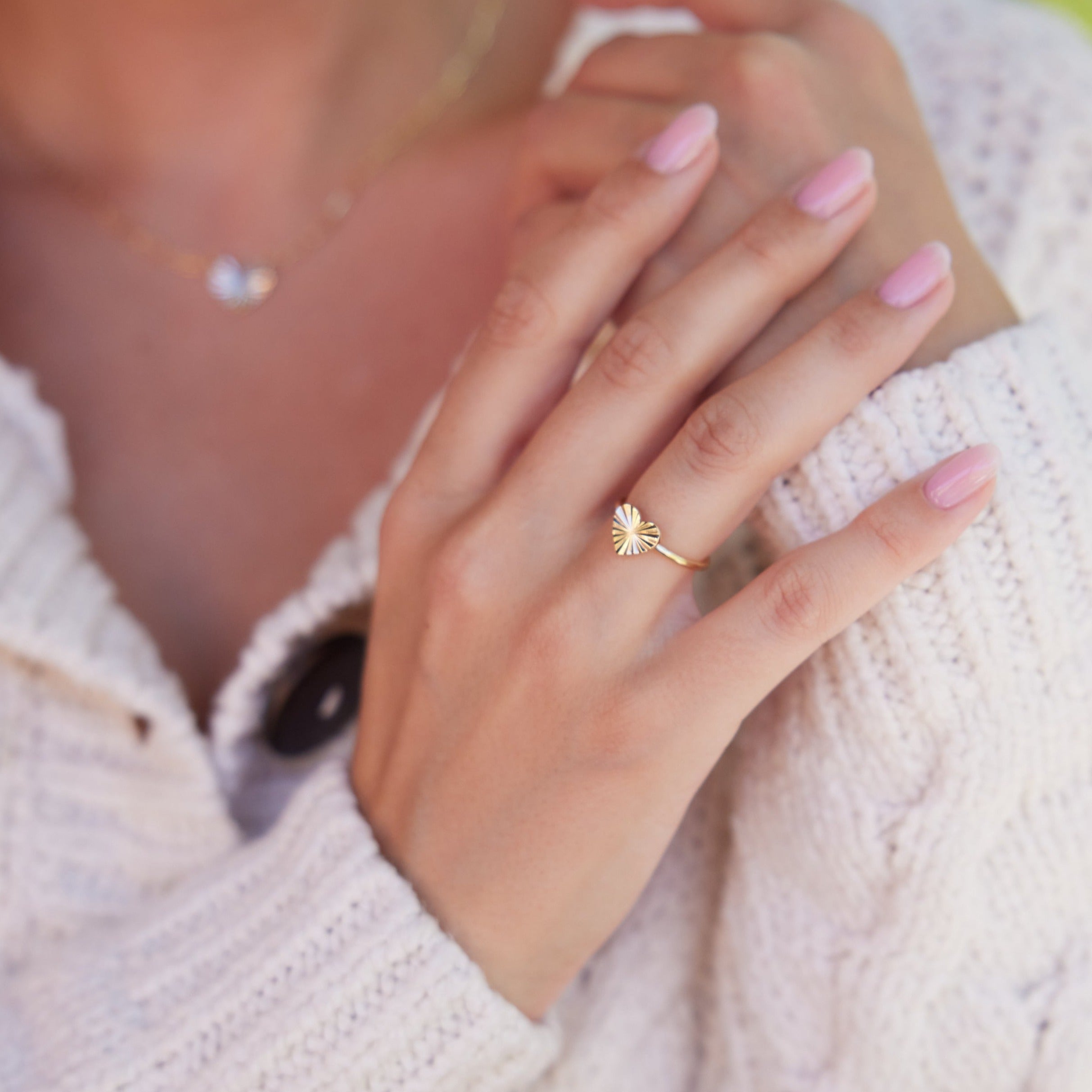14K Gold Valentina Textured Heart Ring