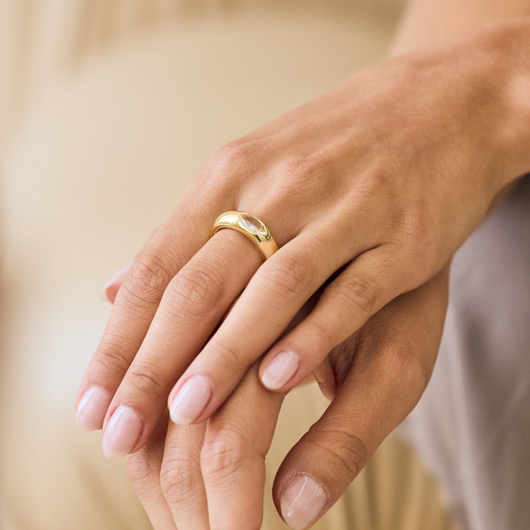 14K Gold Marquise Glow Band Ring