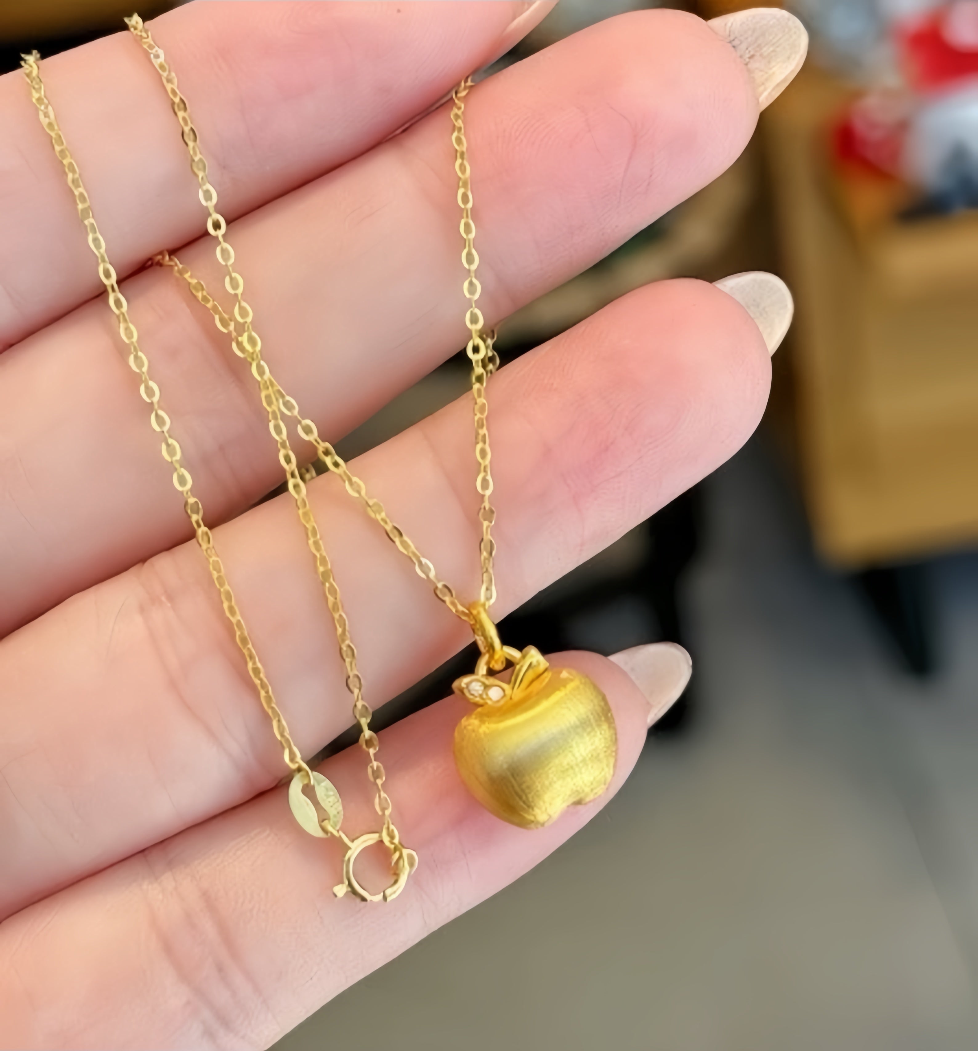 14KGOLD Apple Charm Necklace