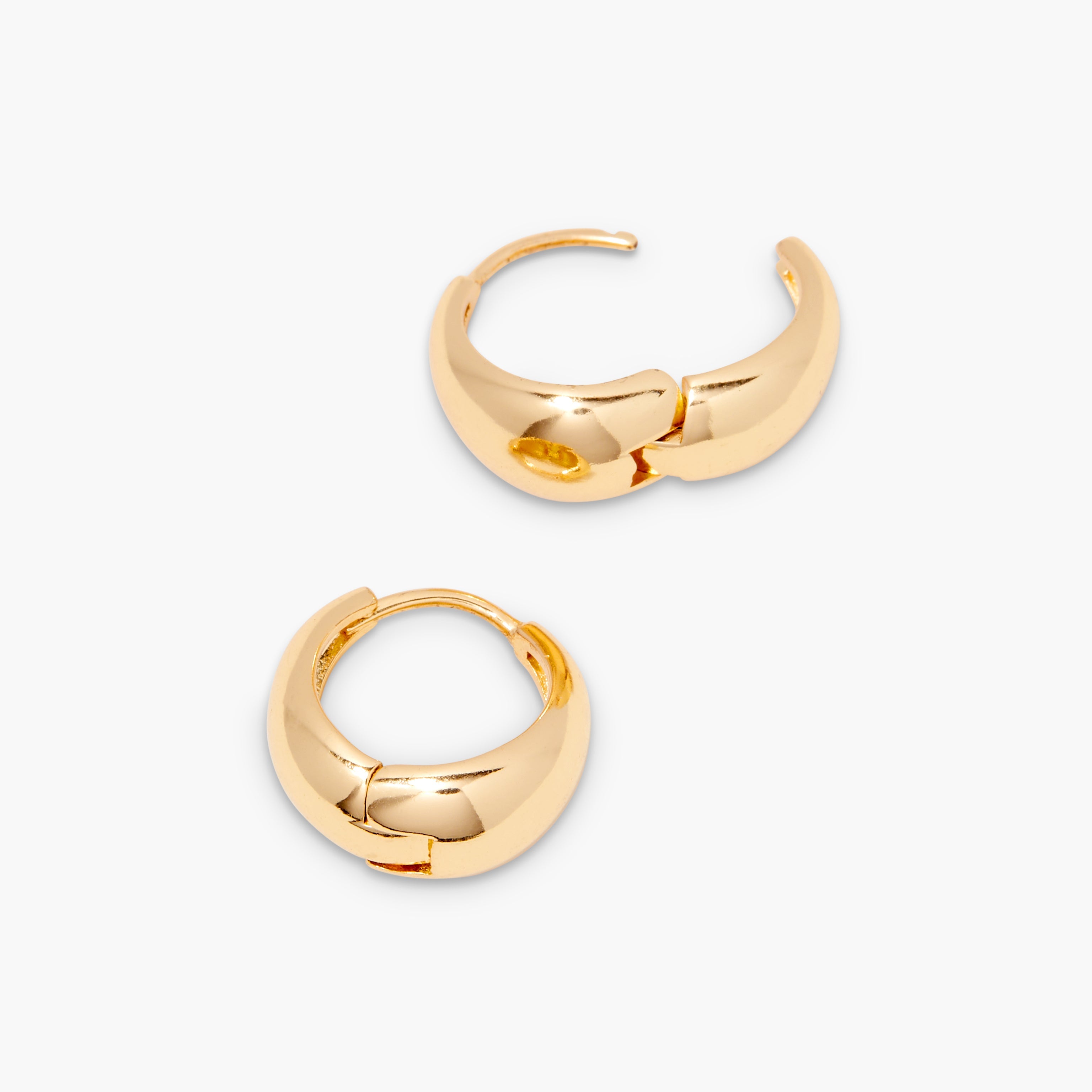 14K Gold Aurelia Luxe Huggies