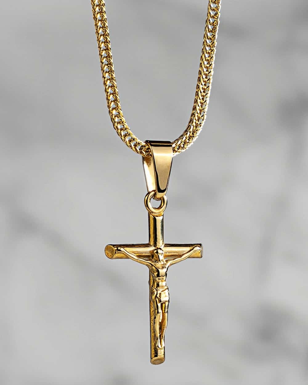 14K Gold Vintage Crucifix Necklace