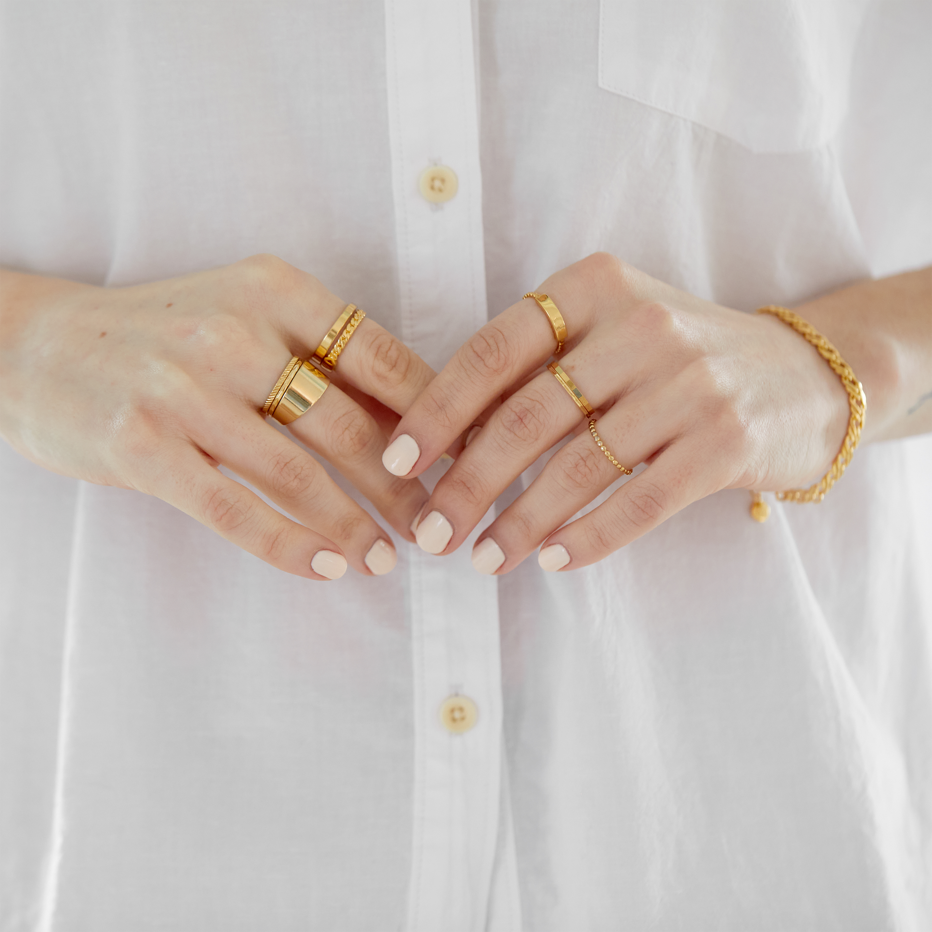 14K Gold Aureline Thin Band Ring